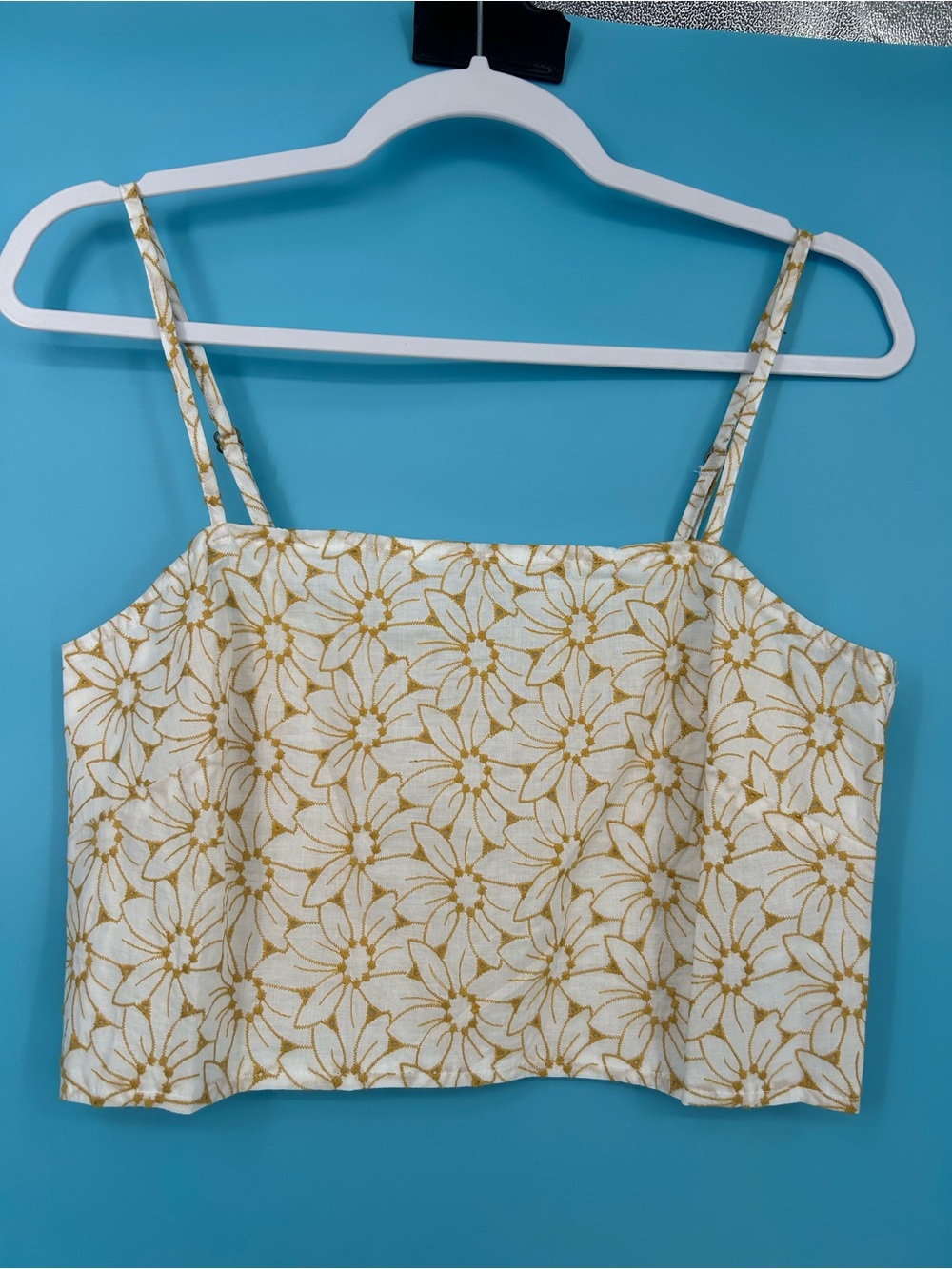 Hurley White &‎ Gold Floral Cropped Camisole
